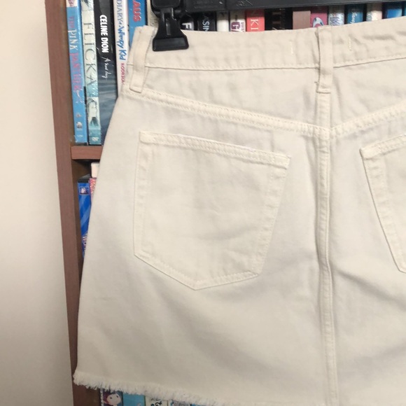 We The Free Off White Distressed Button Fly High Rise Denim Skirt Sz 27 - Picture 11 of 13